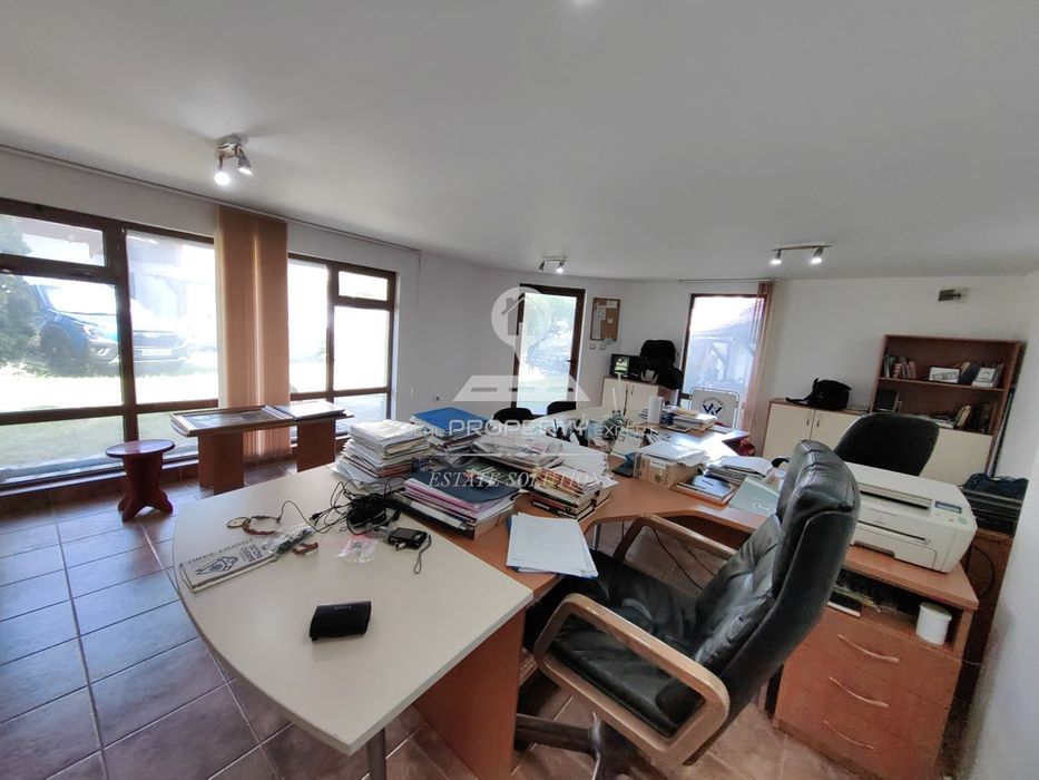 Продава се Офис в Банско - 45 кв.м за 1112 €/кв.м - Снимка #1