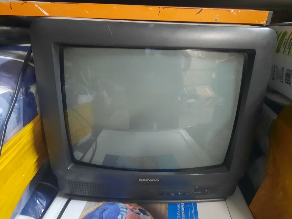 Продам телевизор