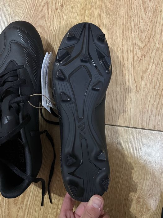 Adidas predator club