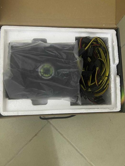 Блок питания GameMax gold plus 1650 ватт