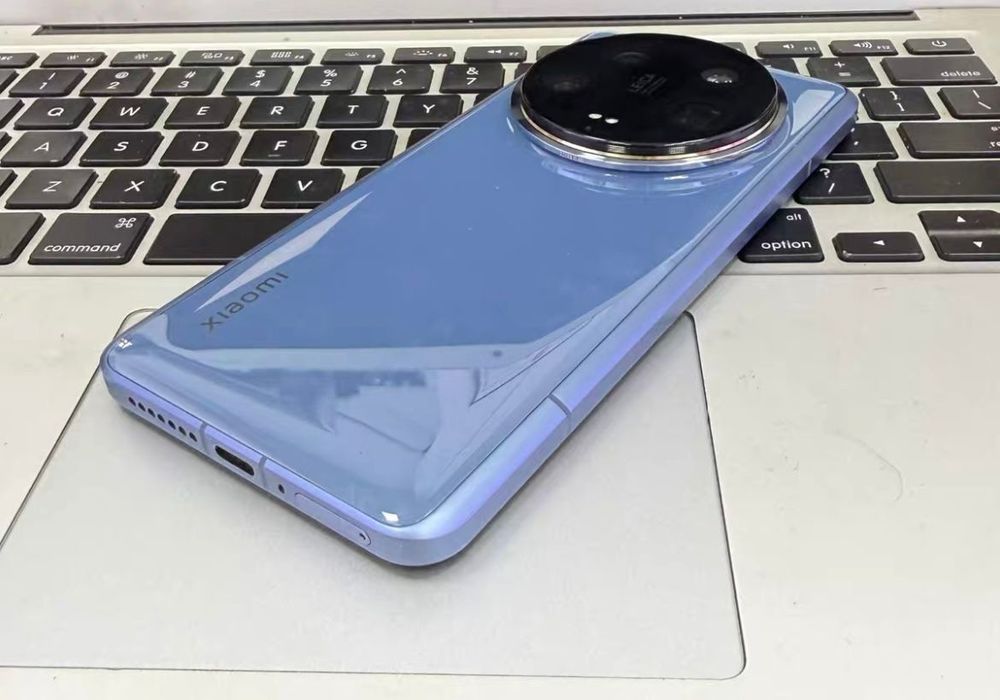 Xiaomi 14 Ultra (12/256 GB) — Blue