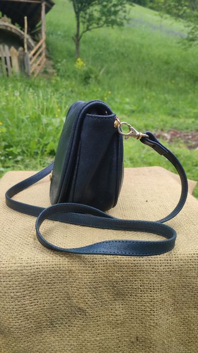 Geantă Coccinelle piele naturală bleumarin Made in Italy