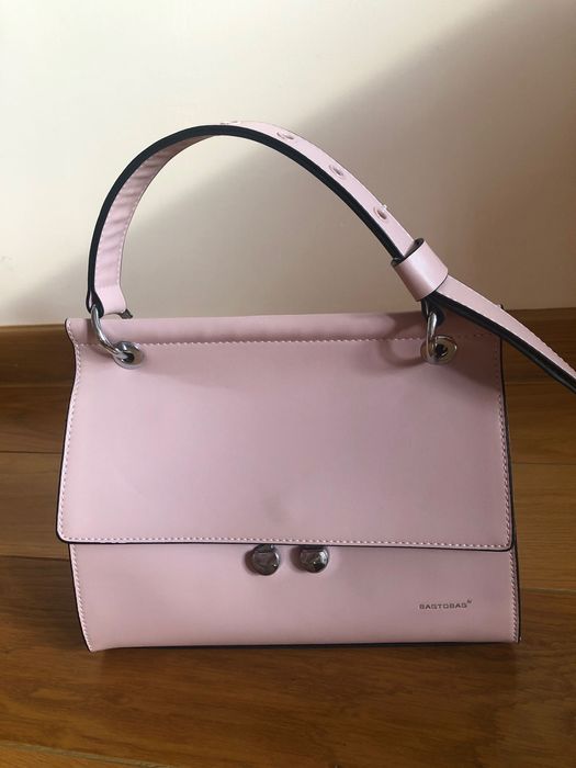 Изключително запазени дамски чанти