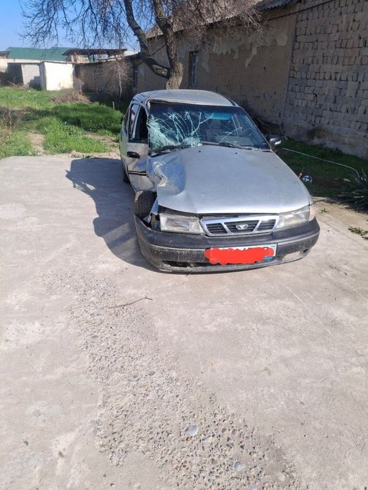 2008 йил нексия 1.5 донс срочна сотилади.