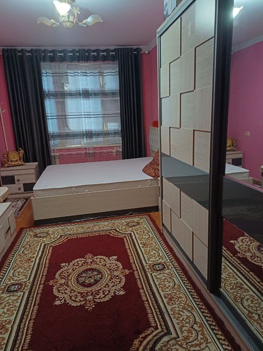 Квартира 4 хоналик, под оффис килиб ишлатса булади