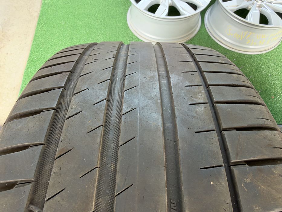 4бр. Летни Гуми С Борд 255/40R/20 -MICHELIN Pilot Sport- *EV+T0*- DOT:1723- 5.4мм.+5.0мм.