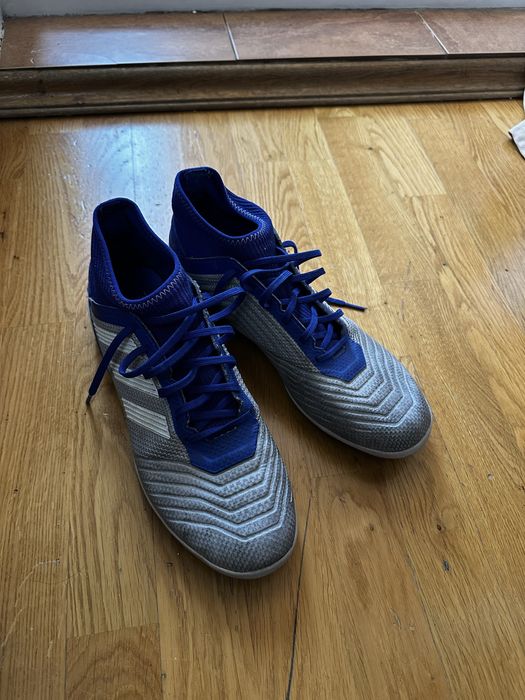 Футбольные бутсы Adidas PREDATOR