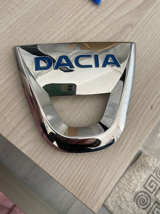 Sigla Dacia in stare perfecta