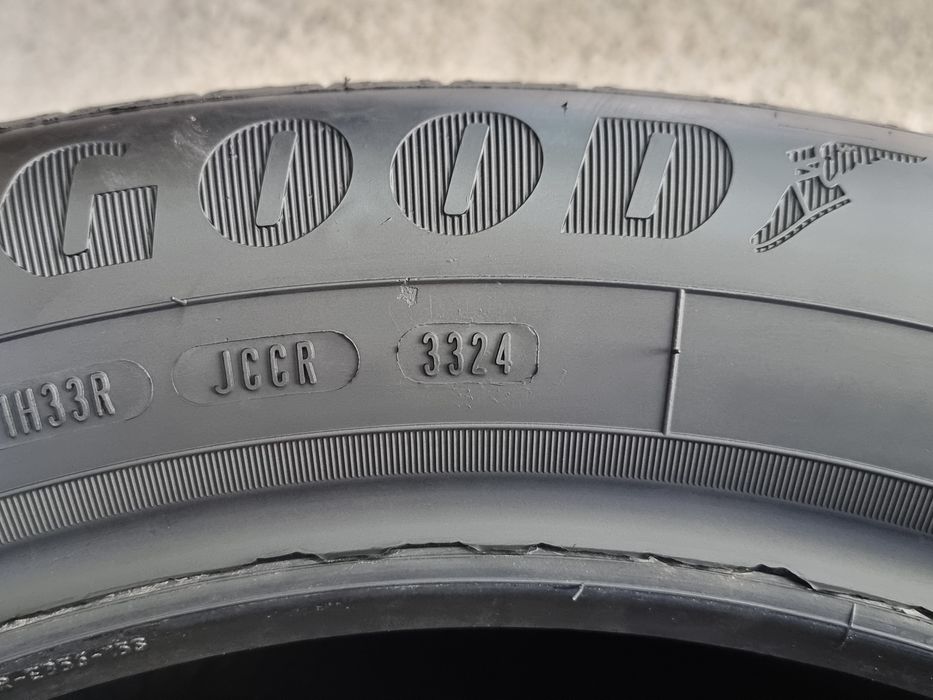 "Dot24" 215/55/17 Goodyear 2Броя: 140€ 6.5мм