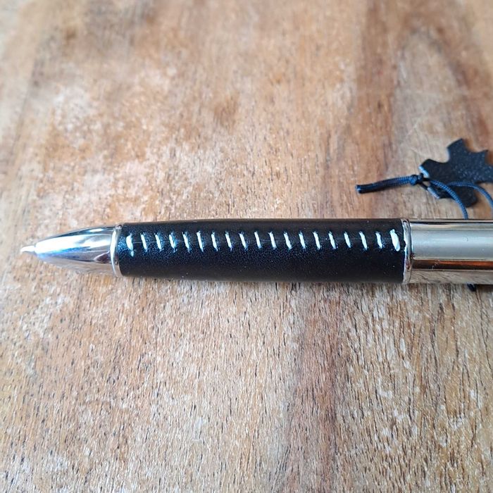 химикалка, органайзер и ключодържател кожени Balmain Paris комплект