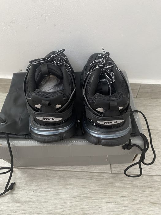 Balenciaga Track
