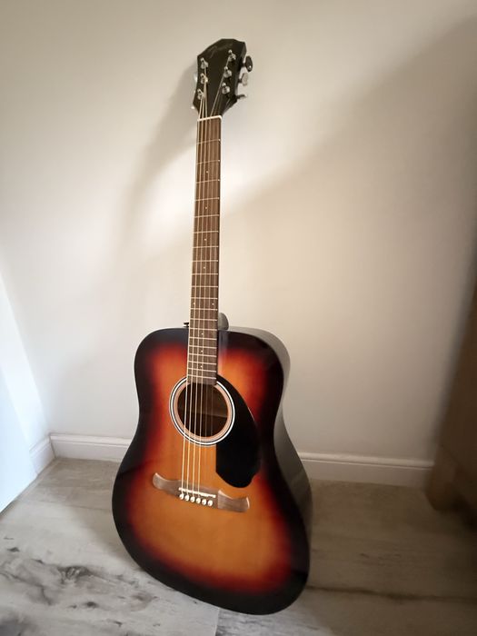 Chitara Fender noua