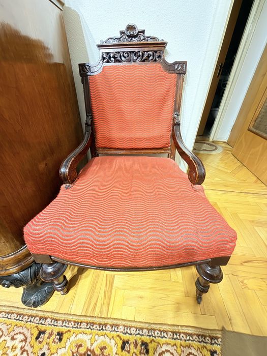 Mobilier vechi sufragerie, comoda vanity