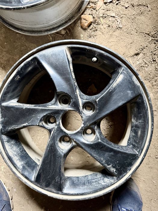 Диски оригинальные 15 на Hyundai