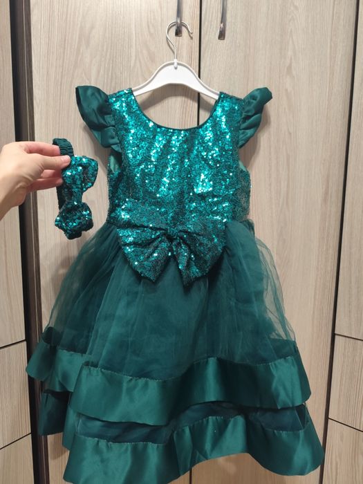 Продам платья б/у