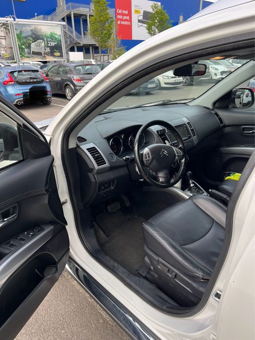 Citroen C-Crosser 4x4 SUV Mitsubishi) 2.2, 7 locuri, automat