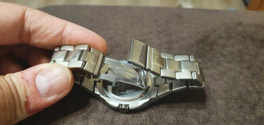 НОВО! - Louis Valentin Watch