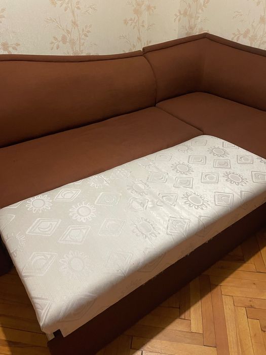 Ъглов диван -хол с функция сън
