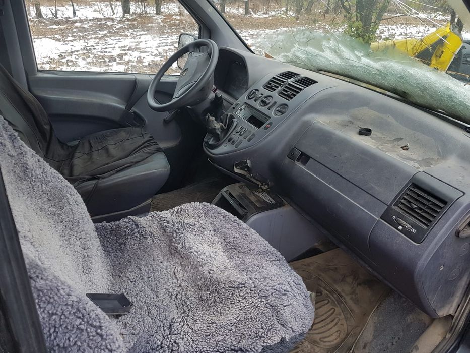 Dezmembrez Mercedes Vito