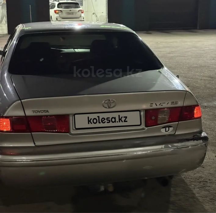 продается машина camry 25