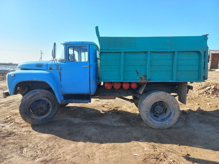 Зил 130 сотилади