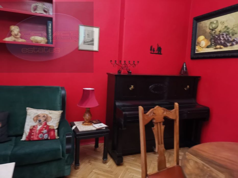 Дава се под наем Двустаен апартамент в Пловдив, Център - 120 кв.м за 400 € - Снимка #2