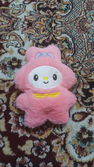 Narxi 15 000 soʻm (har biri)