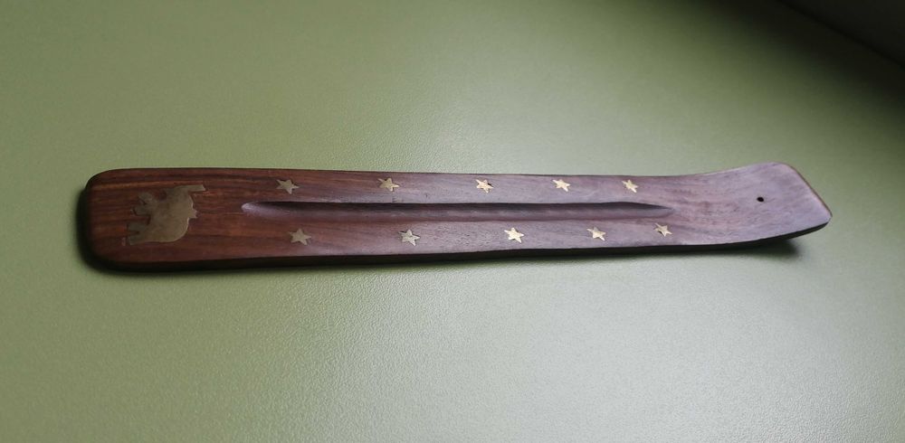 Поставка за ароматни пръчици