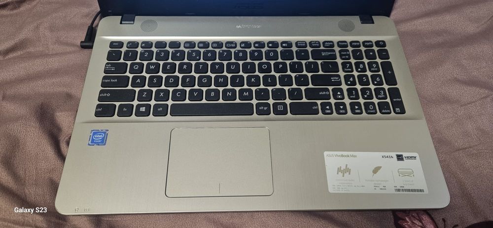 Laptop asus vivobook