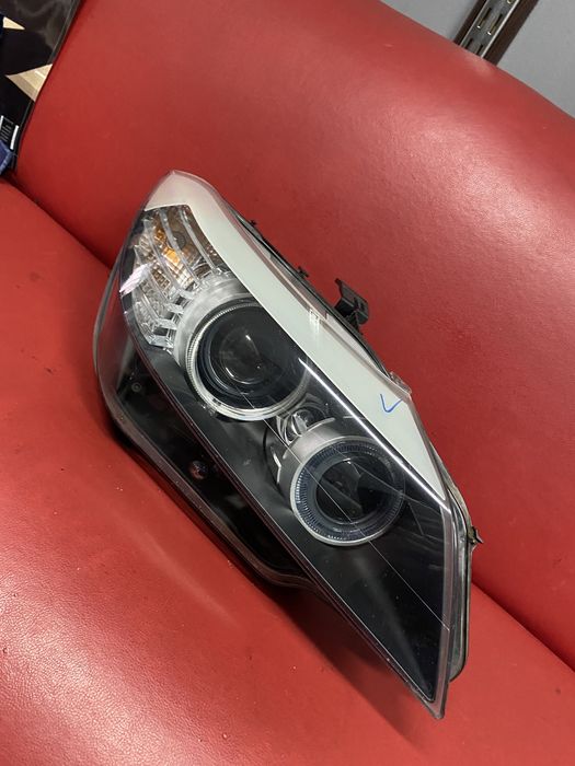 Bmw E89 Z4 Xenon Фар Far Фарове Десен