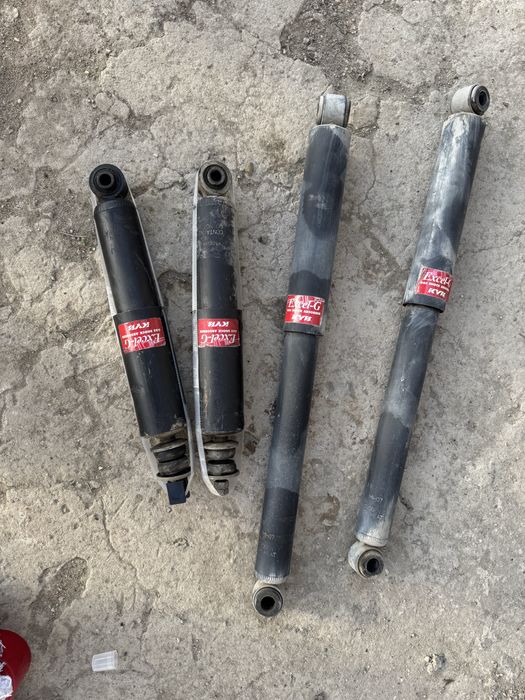 Амортизаторы montero sport