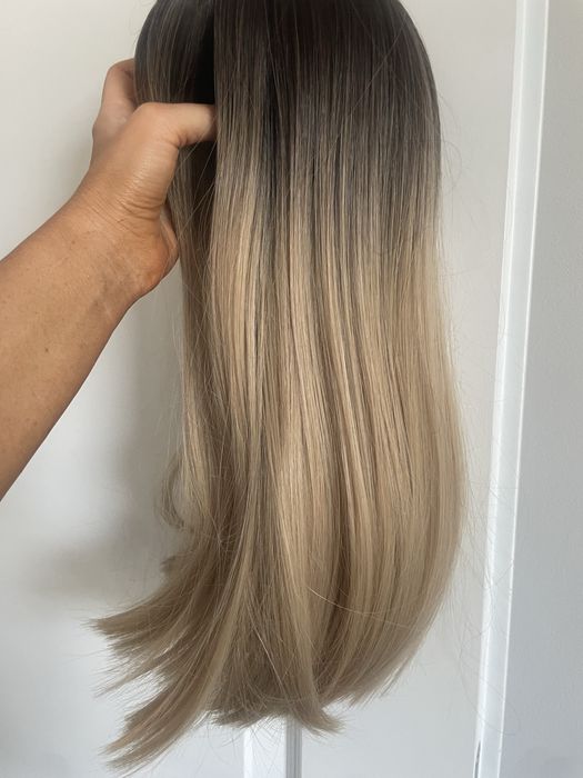 Peruca  semi naturala  blond aluna cu breton