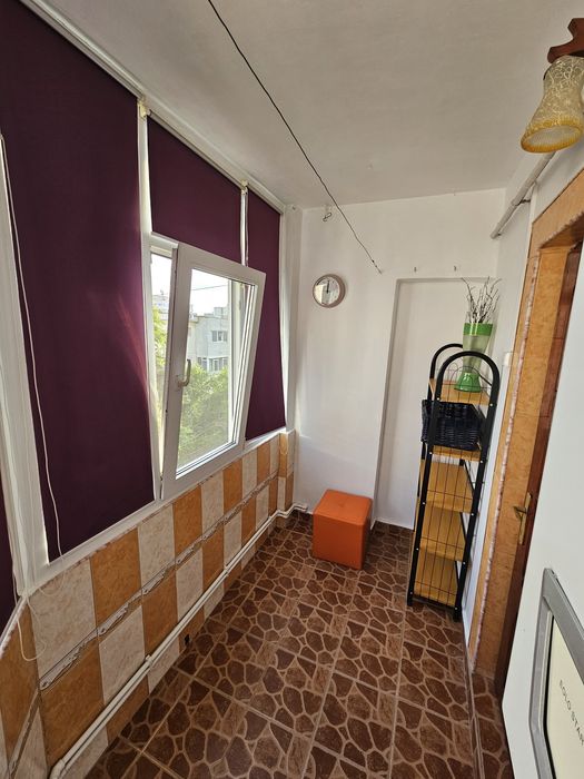 Inchiriez apartament 2 camere