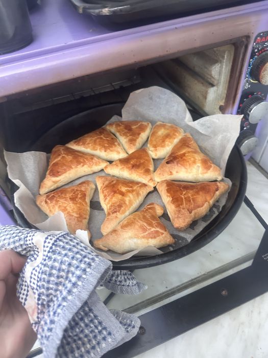 Продам духовку harlem