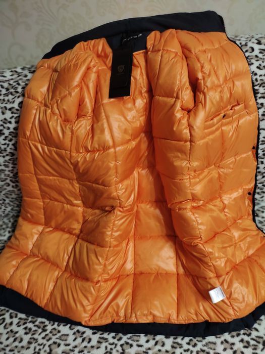 Продам пуховик размер 44-46