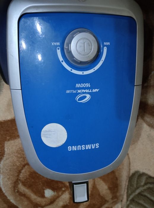 Продам пылесос "Самсунг"