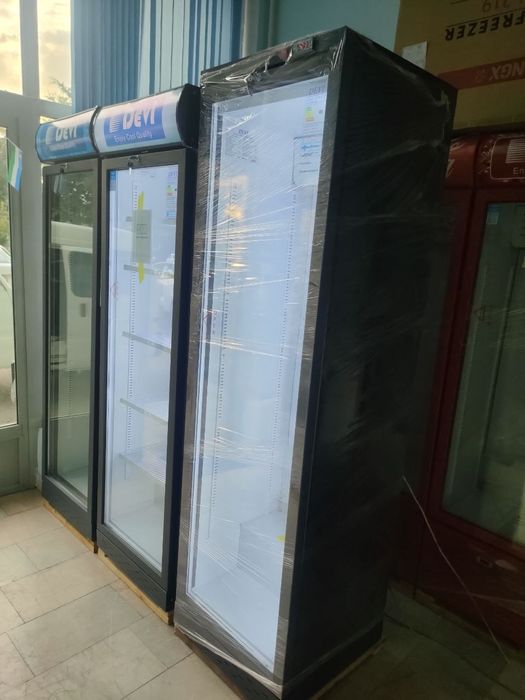 Новые фирменные витринные холодильники DEVI 500литр.