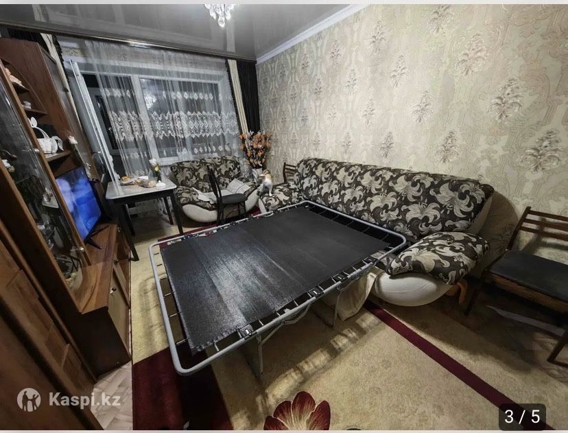 Продам диван и 2 кресла в отличном состоянии