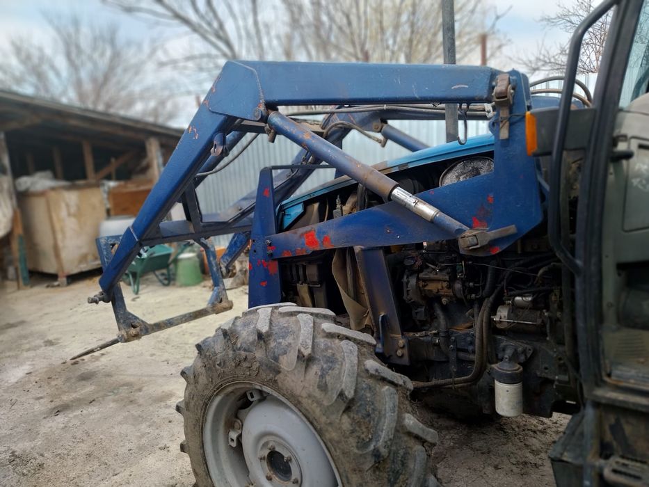 Vand incarcator frontal tractor