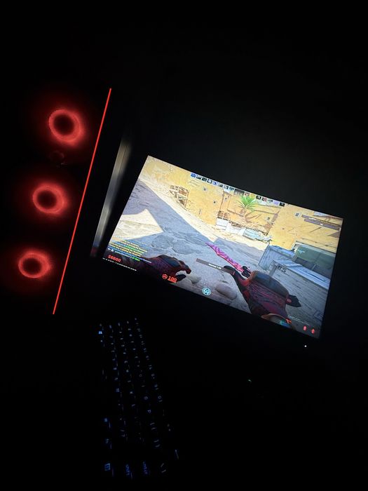 Мощен Gaming компютър + Монитор 144 hz + клавиатура