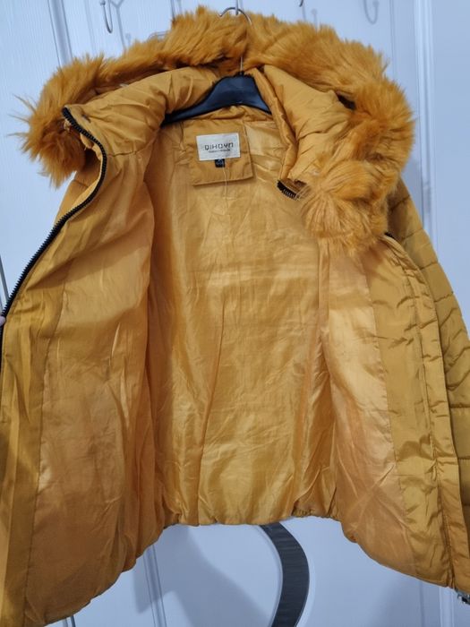 Geacă S damă galbenă