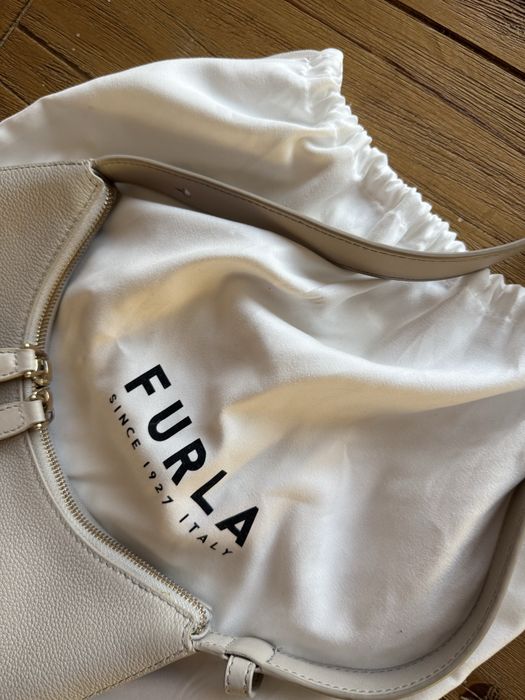 Furla 100€ без забележки използвана ест.кожа