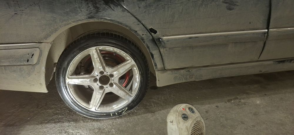 Продам резину 225/45/17 Kapsen