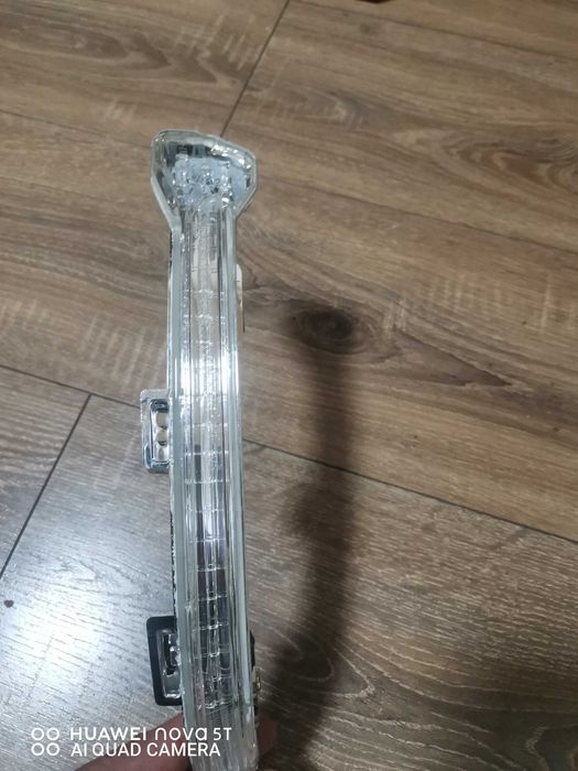 Semnalizare oglinda dreapta vw golf 7