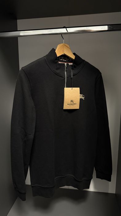 Burrberry quater zip