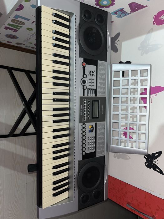 синтезатор со штативом