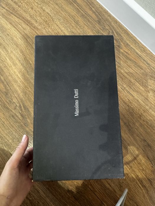 Продам лоферы Massimo Dutti