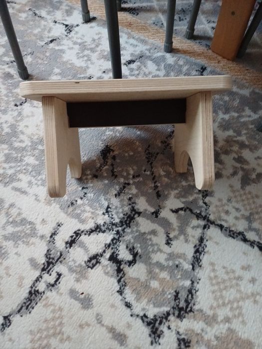 Продам табурет срочно