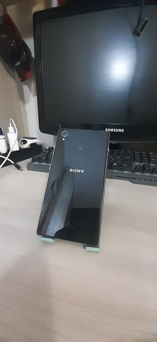 Sony Xperia Z1..