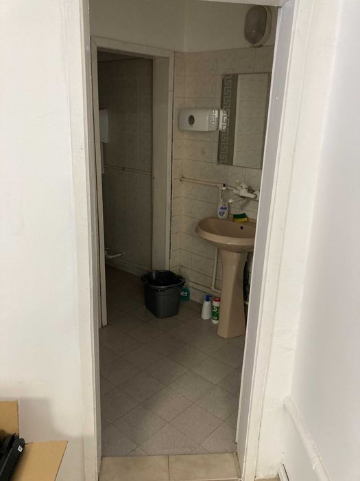 Дава се под наем Магазин в Пловдив, Кючук Париж - 110 кв.м за 561 € - Снимка #6